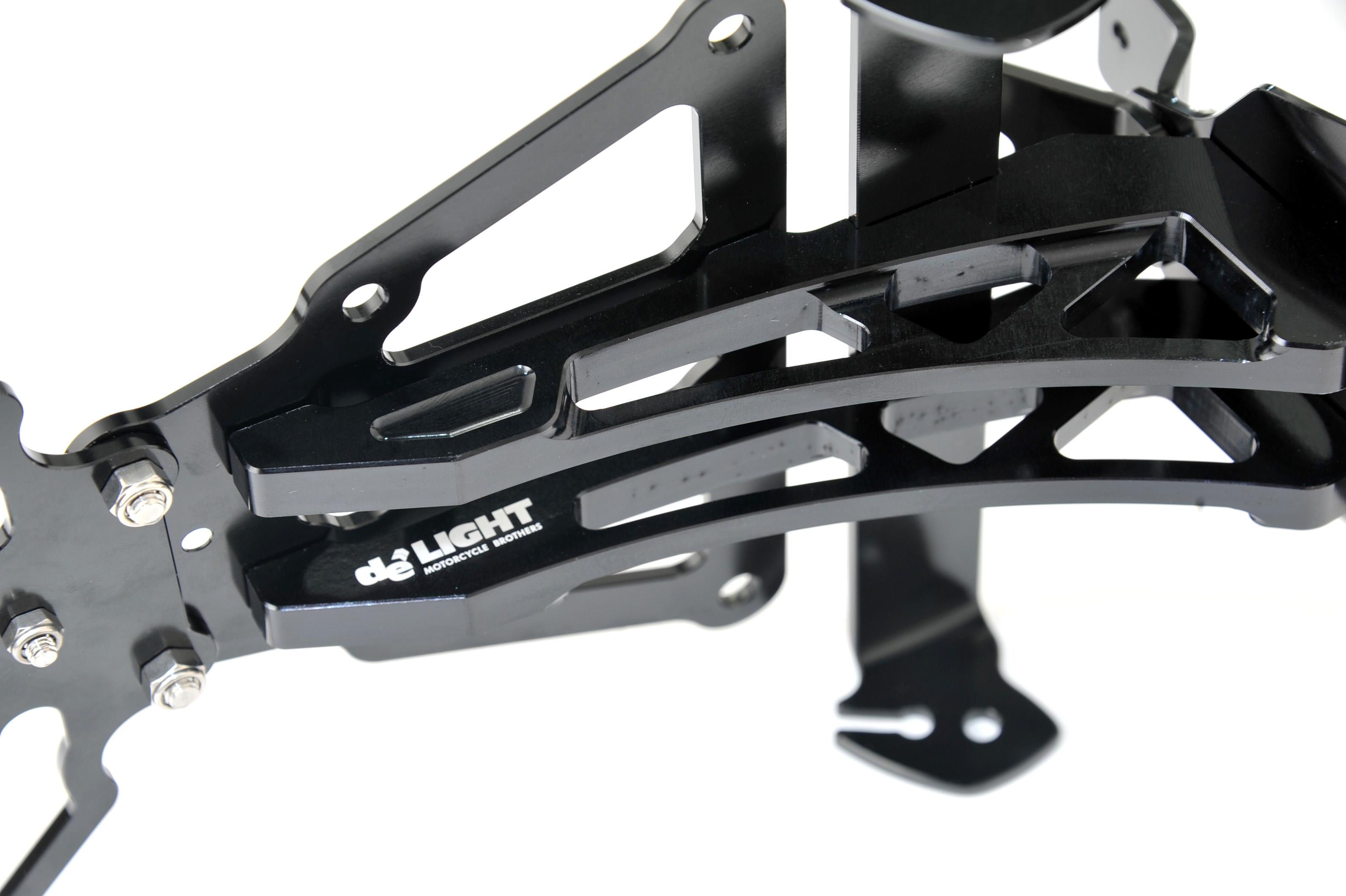 V4_ﾌｪﾝﾀﾞｰﾚｽ_blk_2